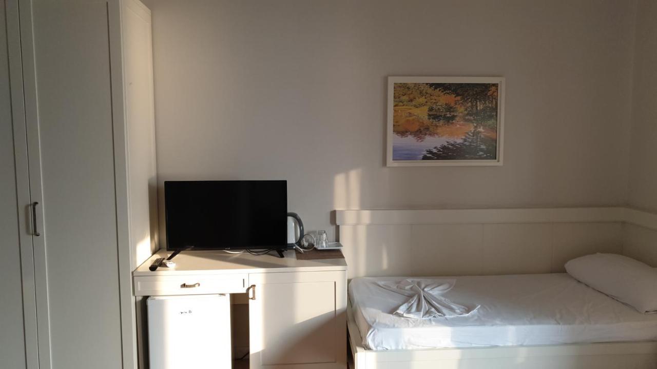 Joel Residence Durrës Esterno foto